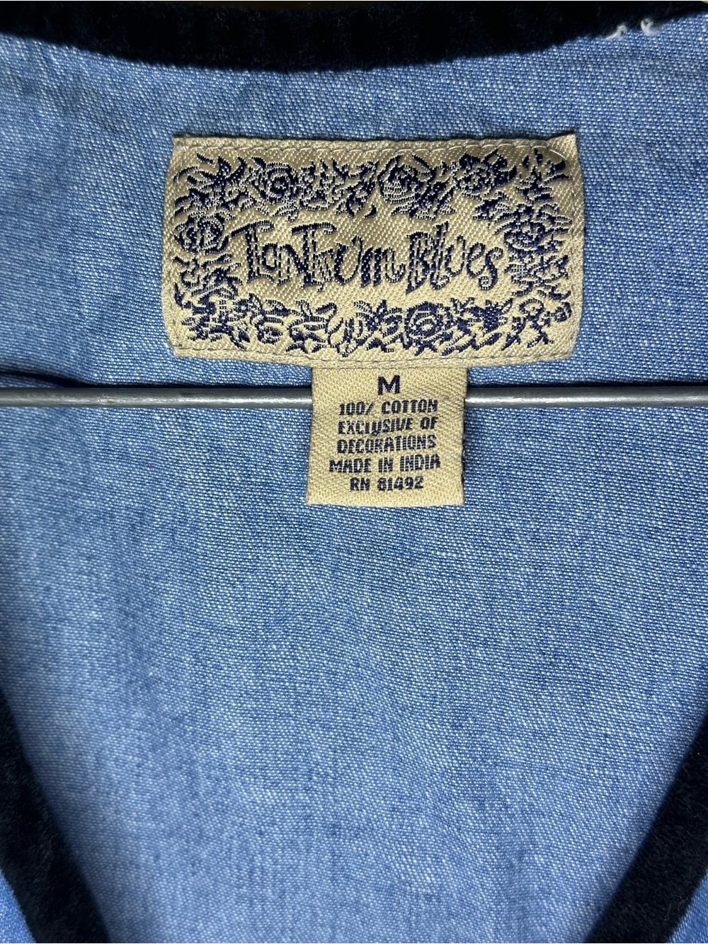 Tantrum Blues Penguin Vest Womens size M - Picture 6 of 6